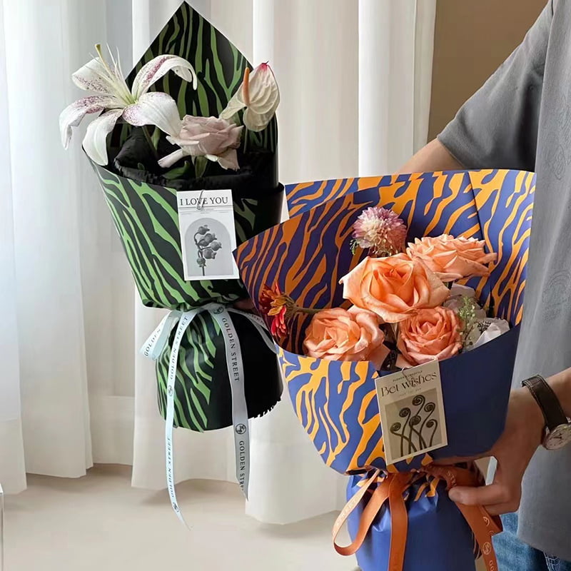 Šestibarevný květinový balicí papír s tiskem Zebra