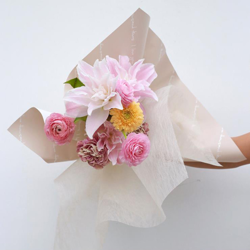 Printed Romantic Bouquet Wrapping Paper