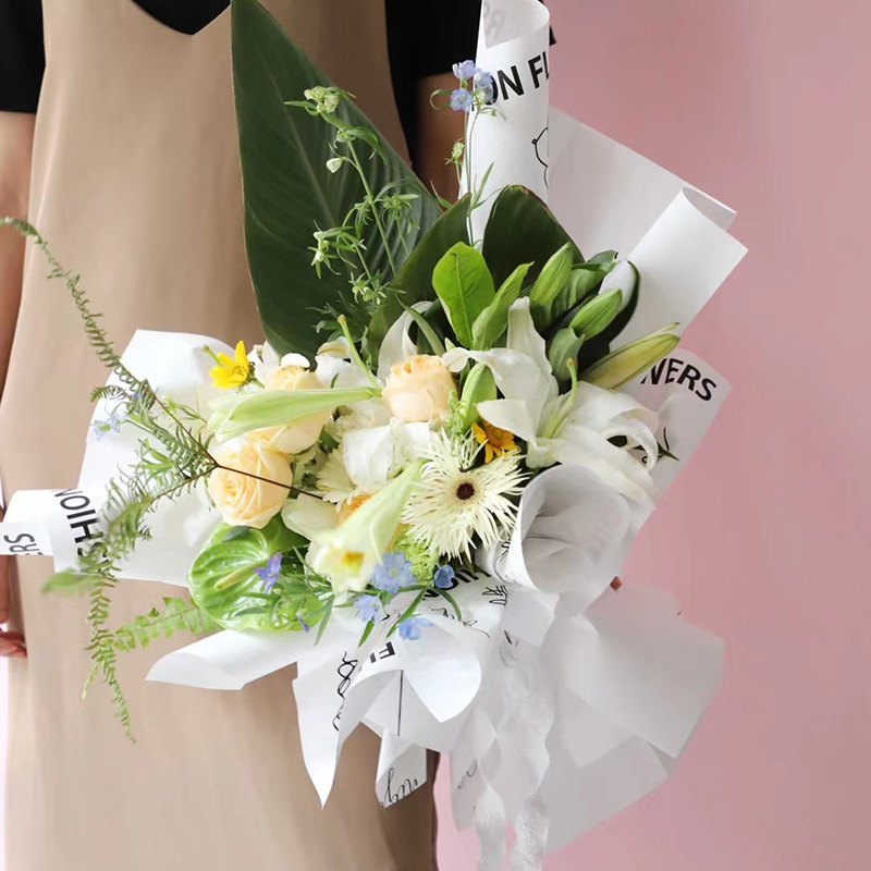 Květinový balicí papír Love-Bouquet se vzorem růže
